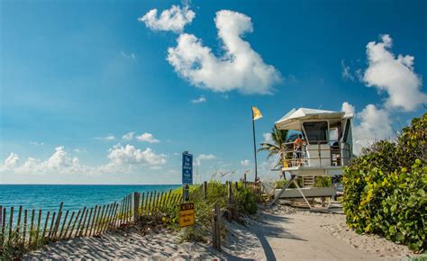 10 Nude Beaches In Florida Spots For A Barefoot。